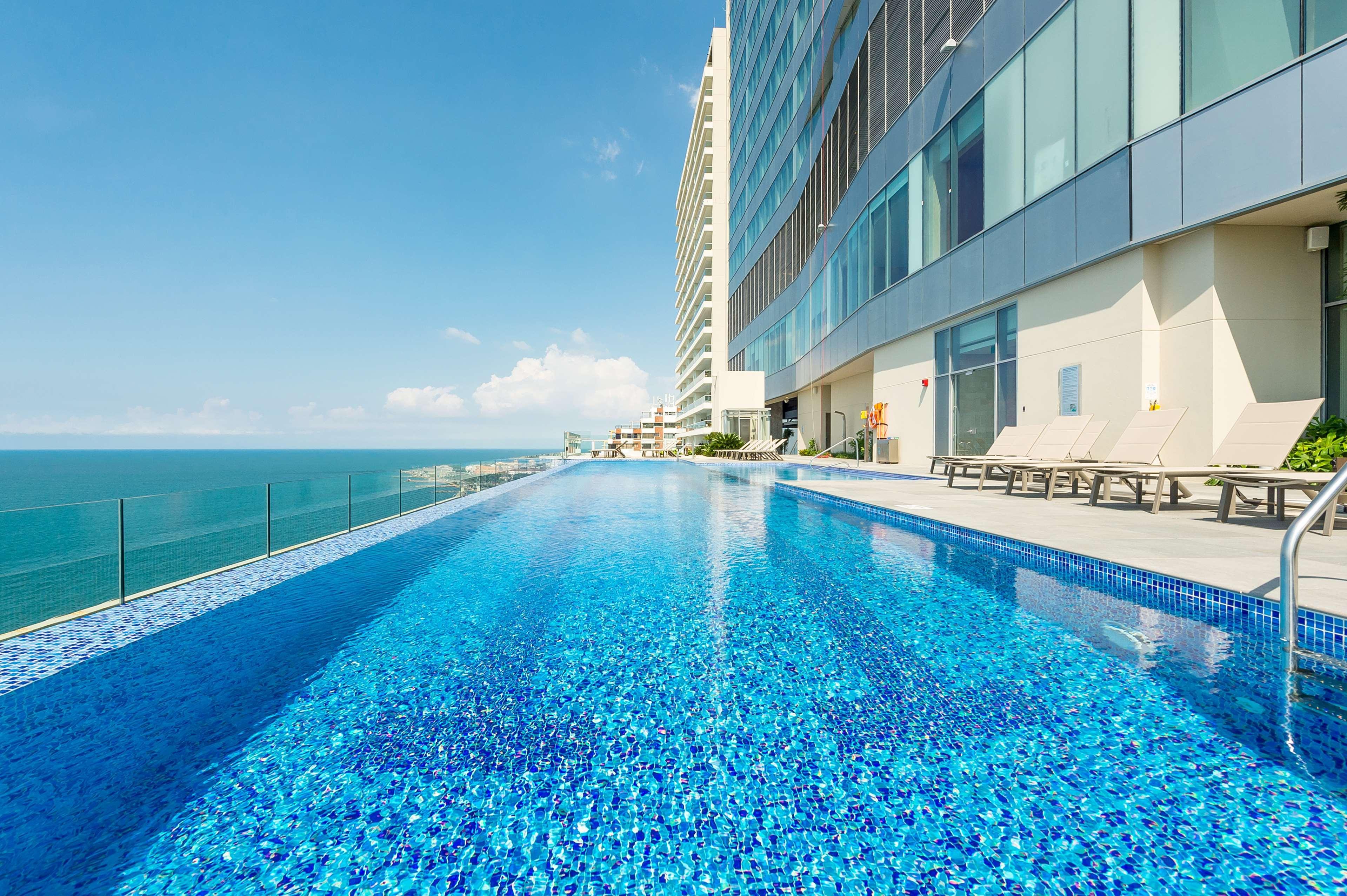 حياة ريجنسي كارتاجينا Cartagena المظهر الخارجي الصورة Infinity pool at the hotel